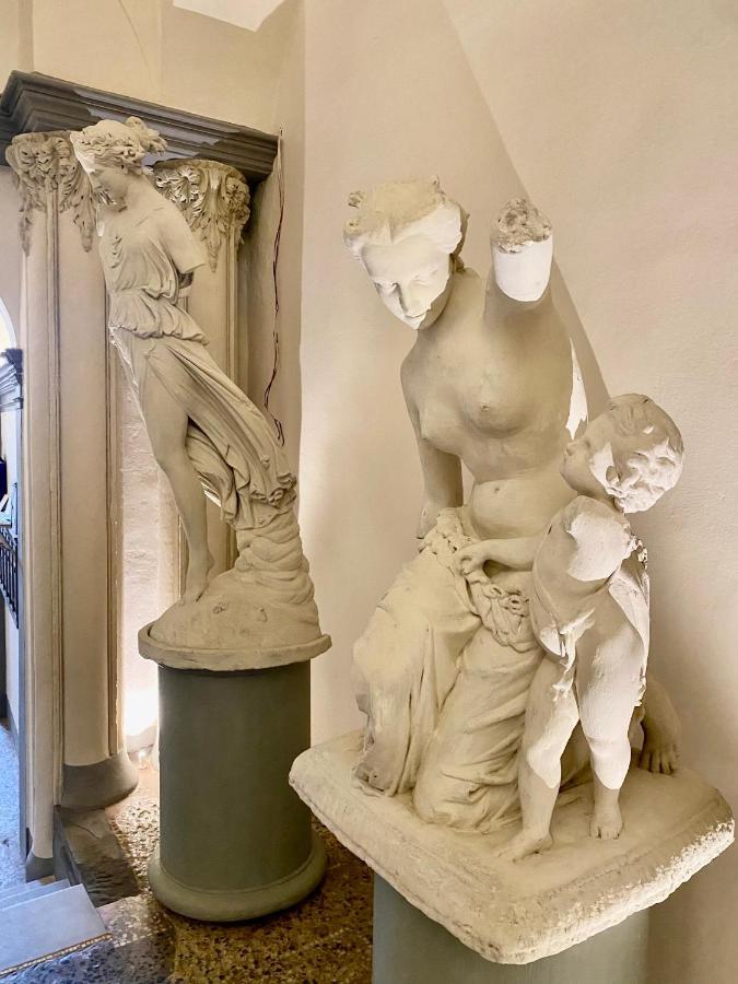 Palazzovilla Historic Building Luxury Apartamento *