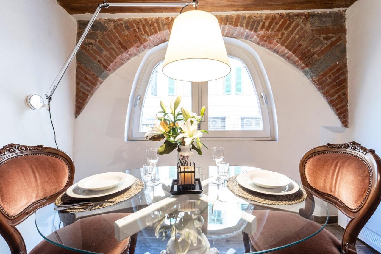 Palazzovilla Historic Building Luxury Apartamento Florencia